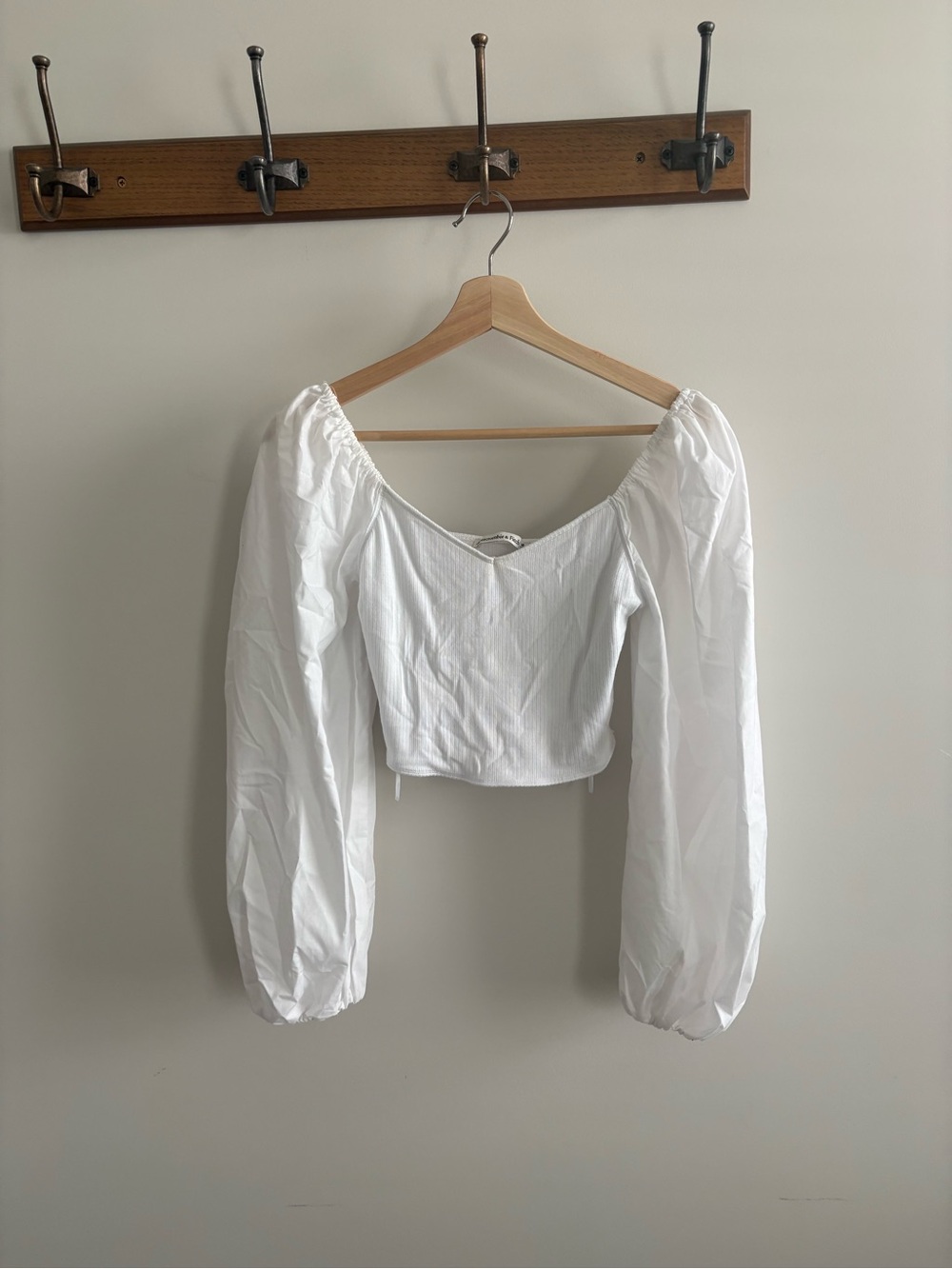 Abercrombie & Fitch White Puff-Sleeve Cropped Blouse